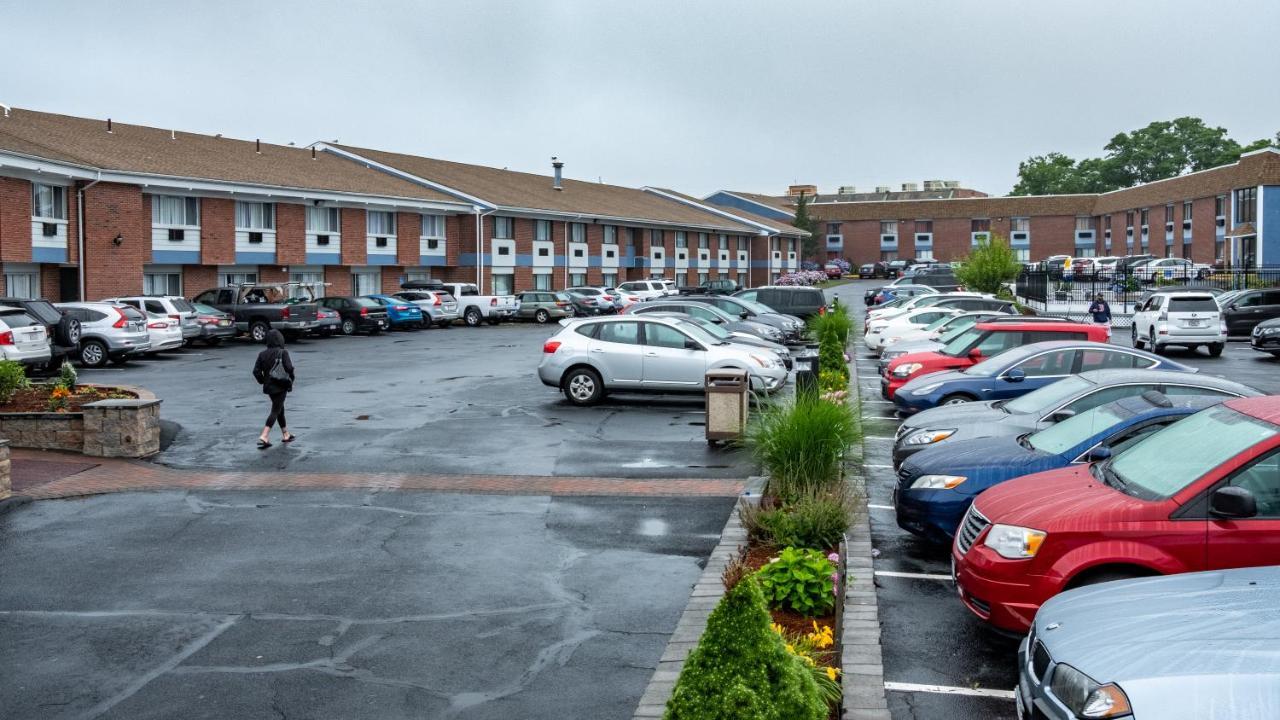 Hyannis Plaza Hotel Exterior foto